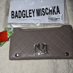 NWT Vegan Leather Long Card Wallet Holder Badgley Mischka Taupe